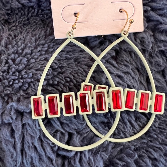 Beautiful light turquoise with red stone earrings! - Picture 3 of 4